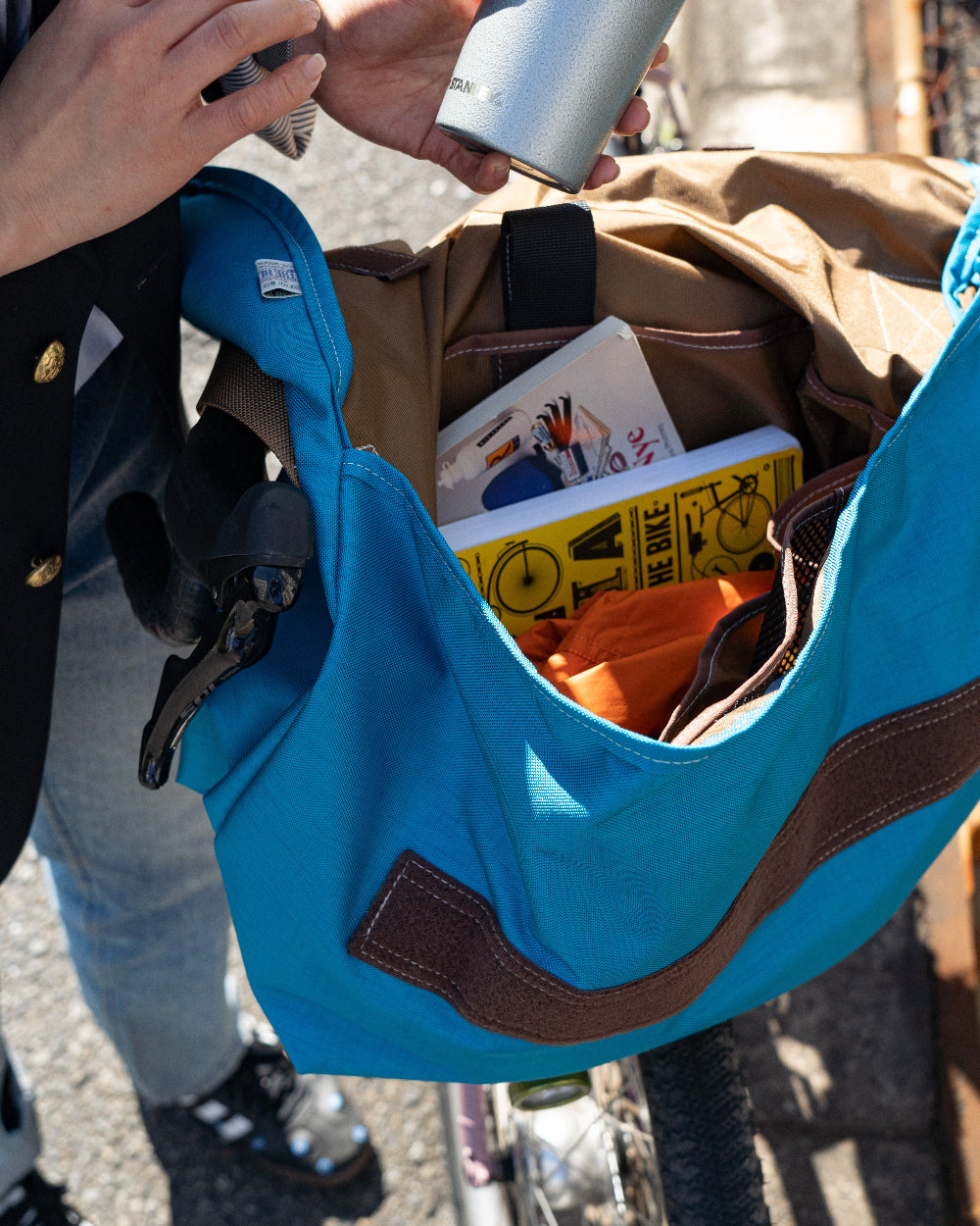 BLUE LUG × Friday The messenger bag "Blue"