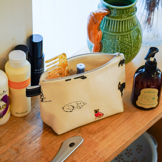 TEMBEA TOILETRY BAG MEDIUM -DOG PRINT