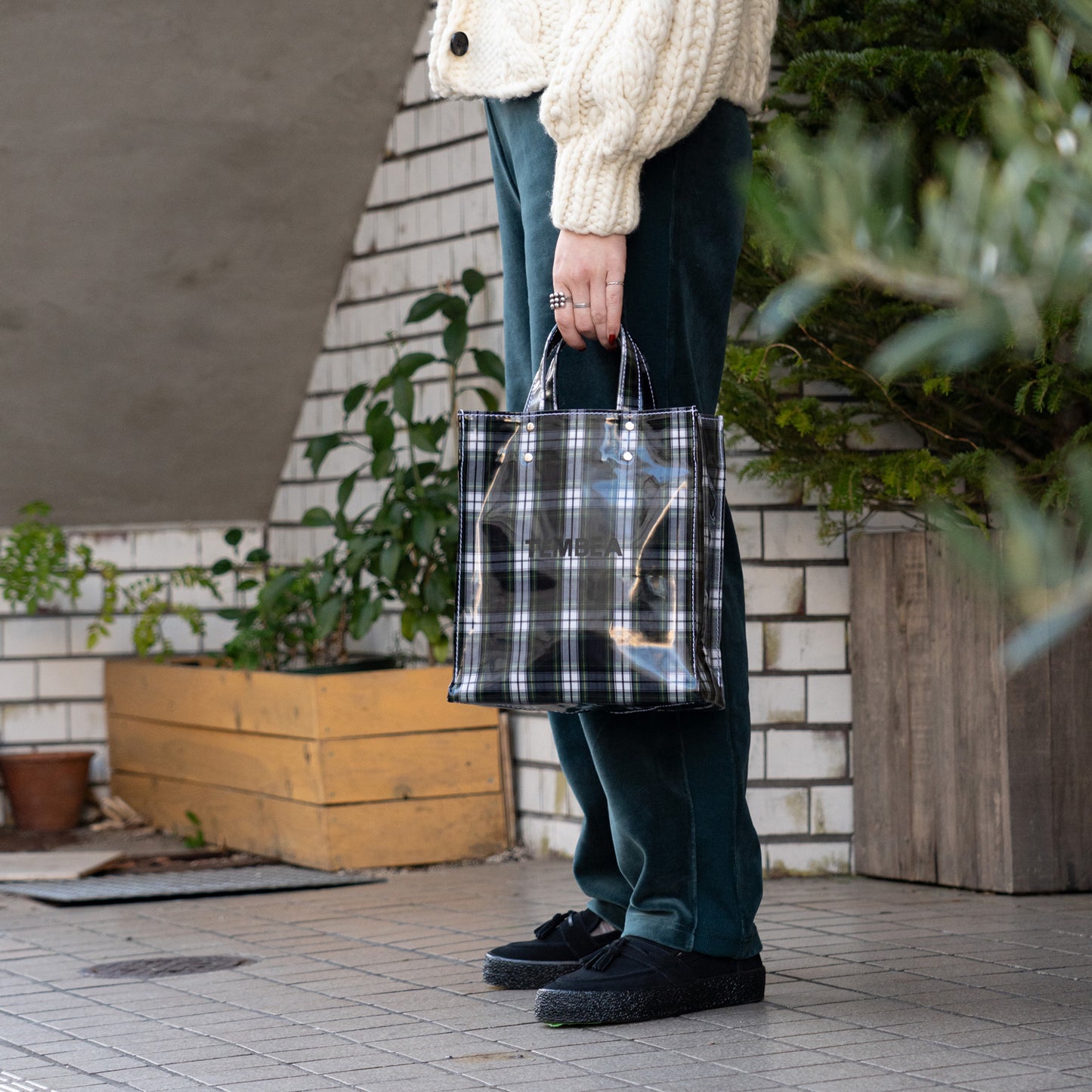 TEMBEA PAPER TOTE SMALL -CHECK