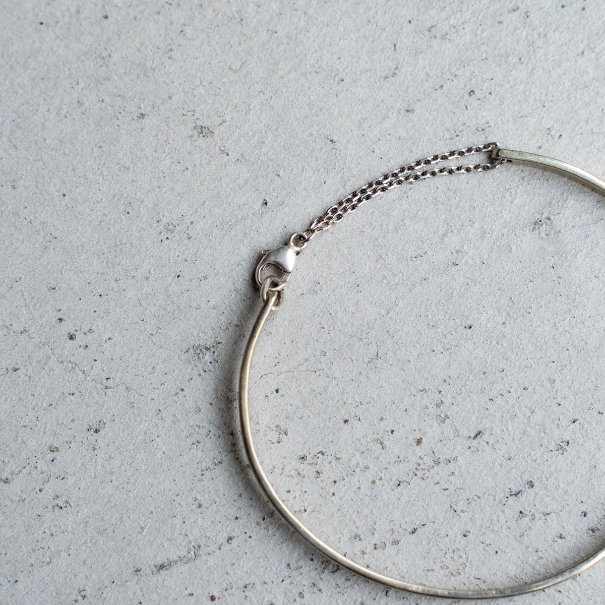 Melanie DeCourcey Silver bracelet with chain closure "Never stop dreaming butterflies"