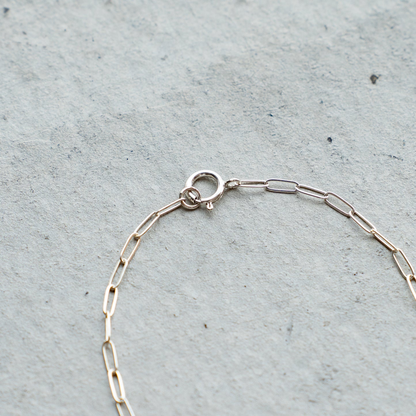 Melanie DeCourcey Silver chain with long white mother of pearl square