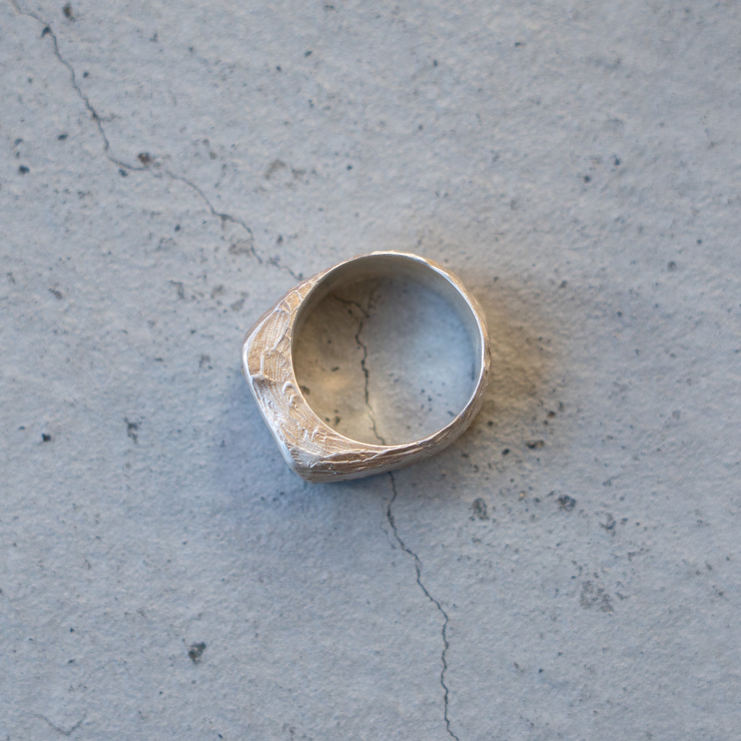Melanie Decourcey Square mother of pearl silver ring