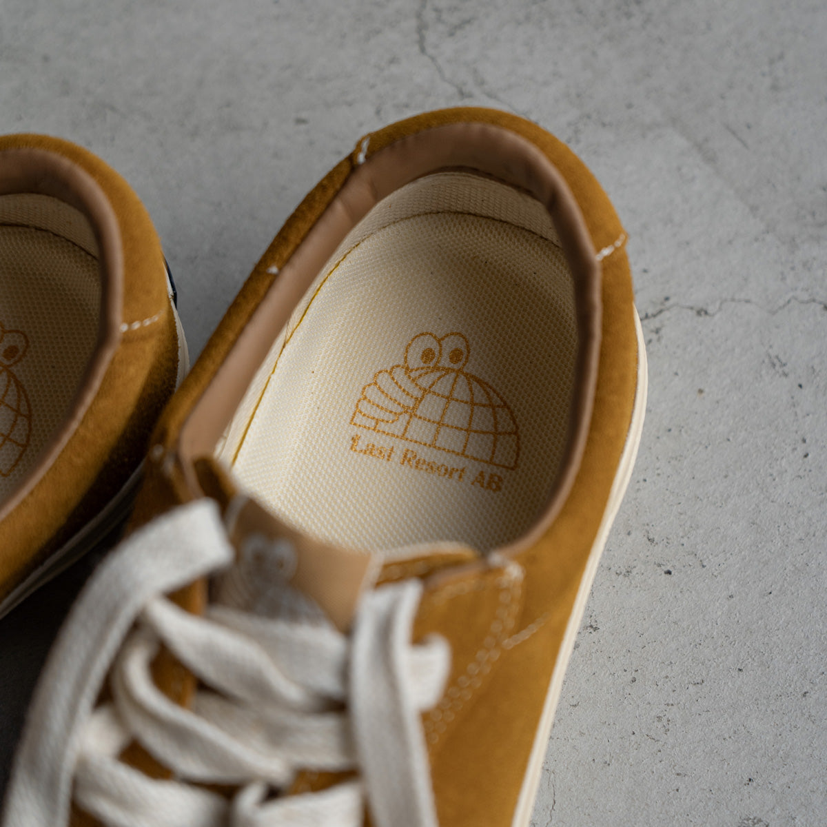 Last Resort AB VM001 LO Suede -Golden Brown