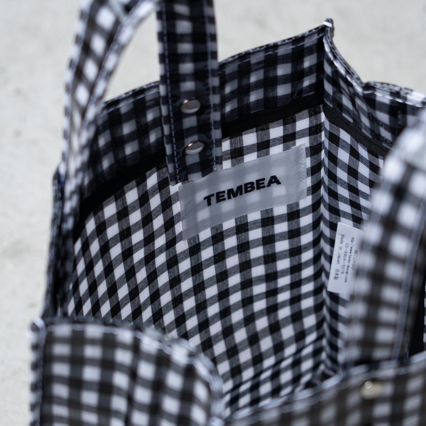 TEMBEA PAPER TOTE SMALL -GINGHAM CHECK