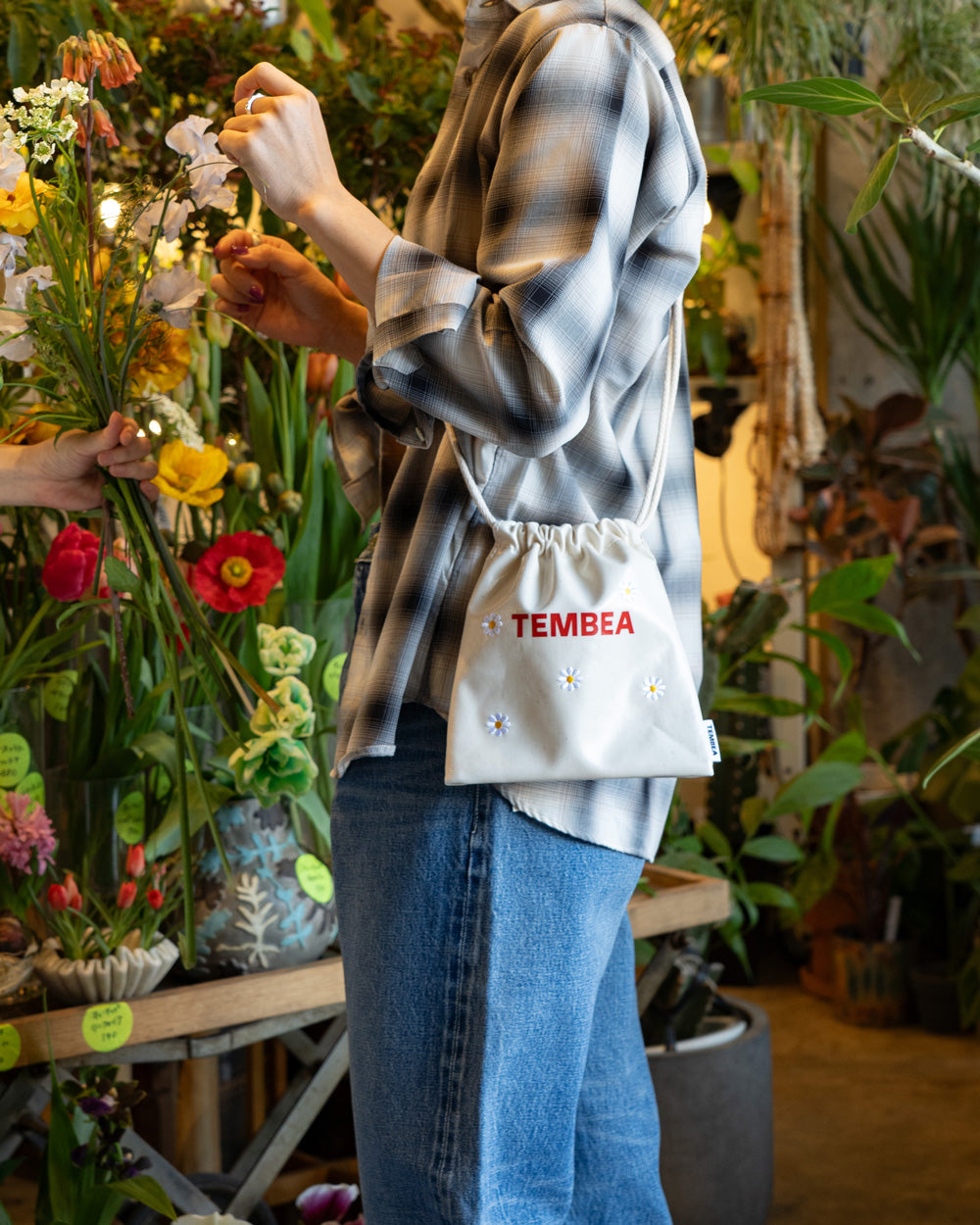 TEMBEA×Friday POCHETTE "Flower Embroidery" NATURAL
