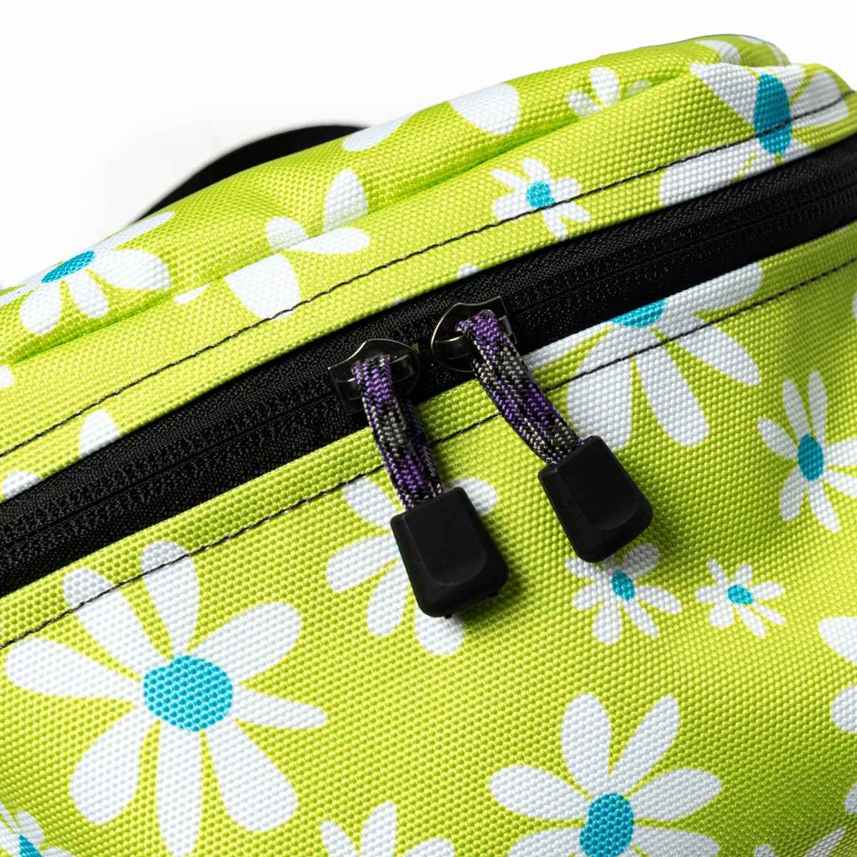 BLUE LUG  The fanny pack -Flower