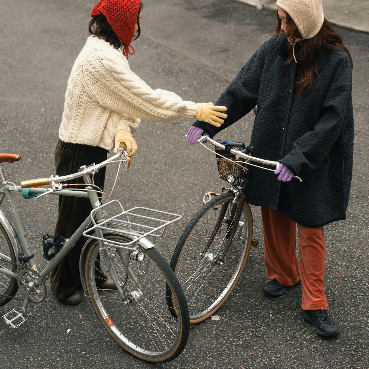 TEMBEA × BLUE LUG　MERINO WOOL GUNTE