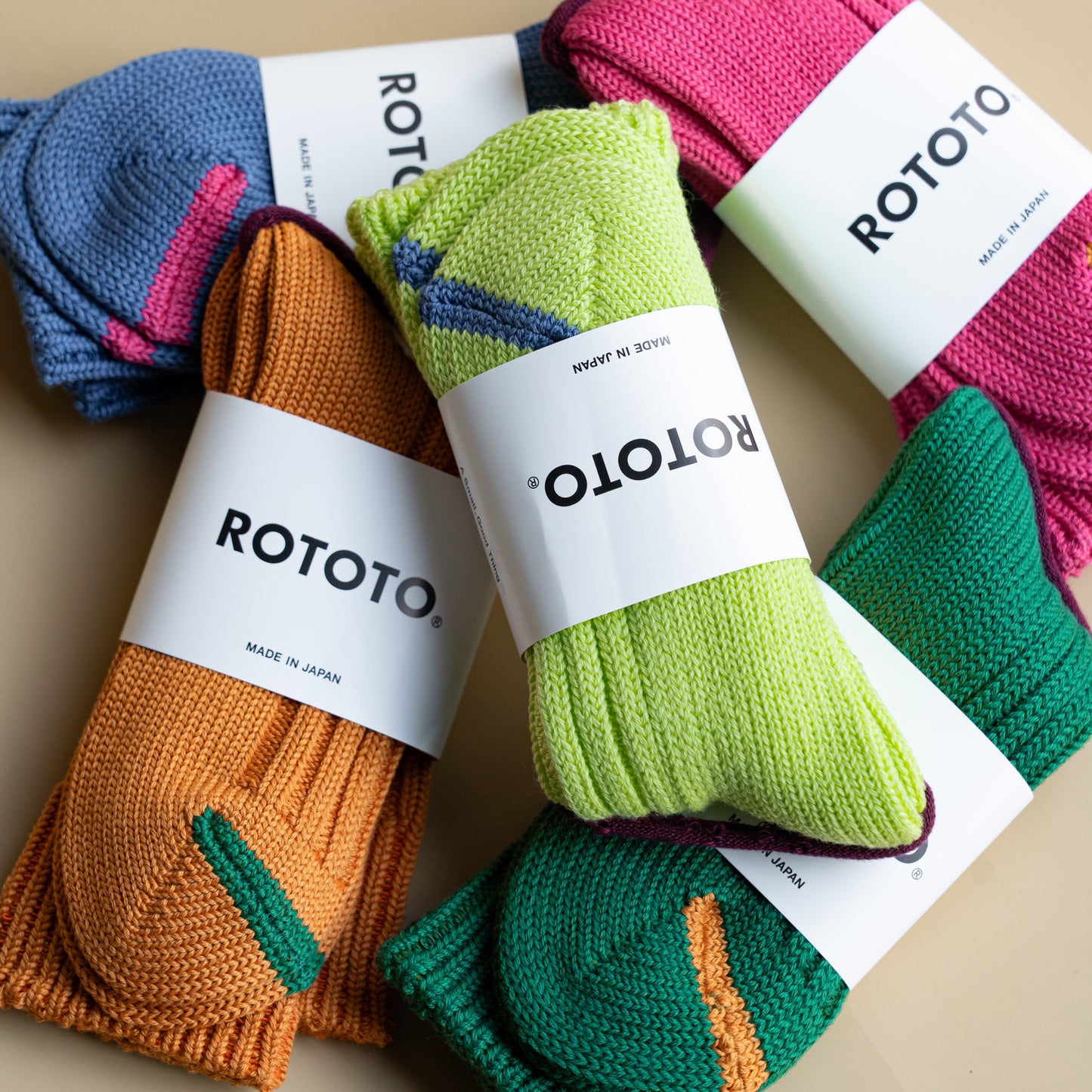 ROTOTO CHUNKY RIBBED CREW SOCKS