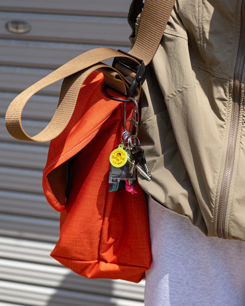 BLUELUG × Friday  The messenger bag "Orange"