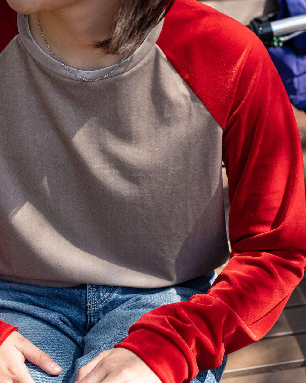 SIMONE WILD Raglan Sweater /sport – Friday