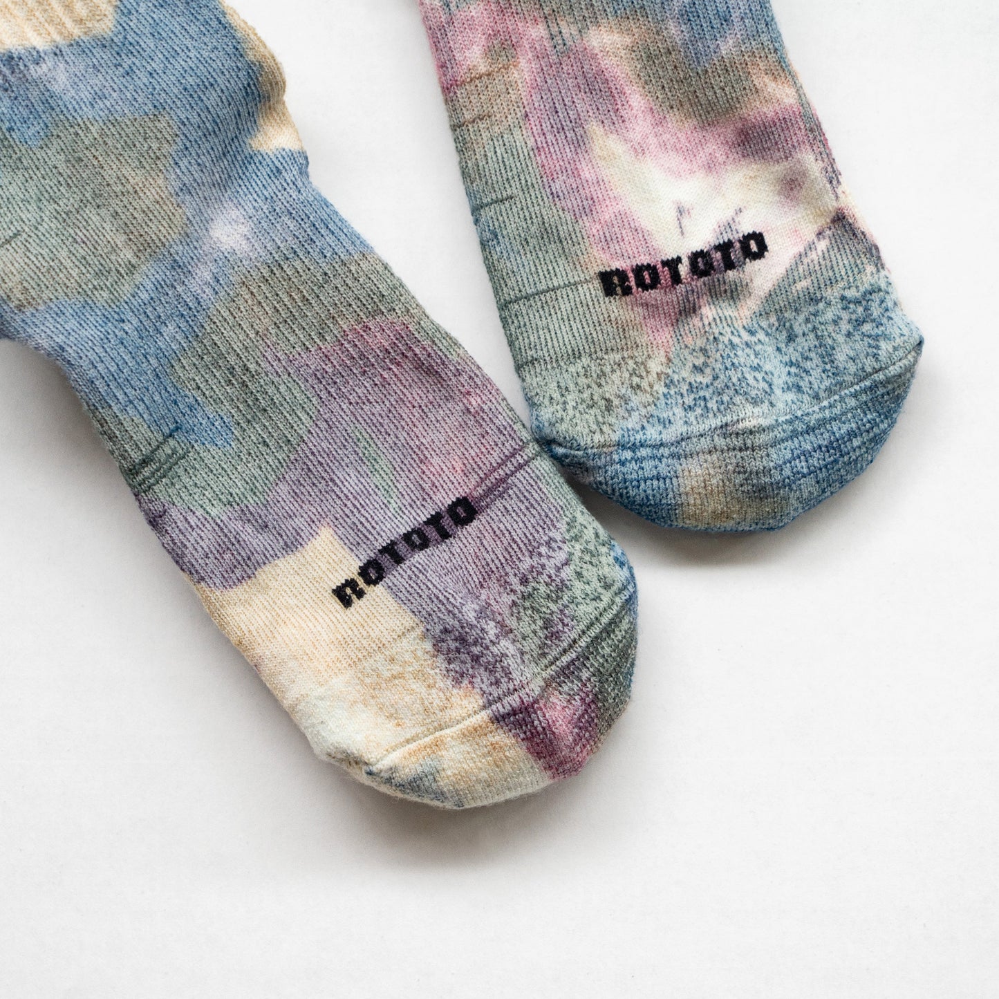 ROTOTO ALLROUNDER ”MERINO CREW TIE DYE”