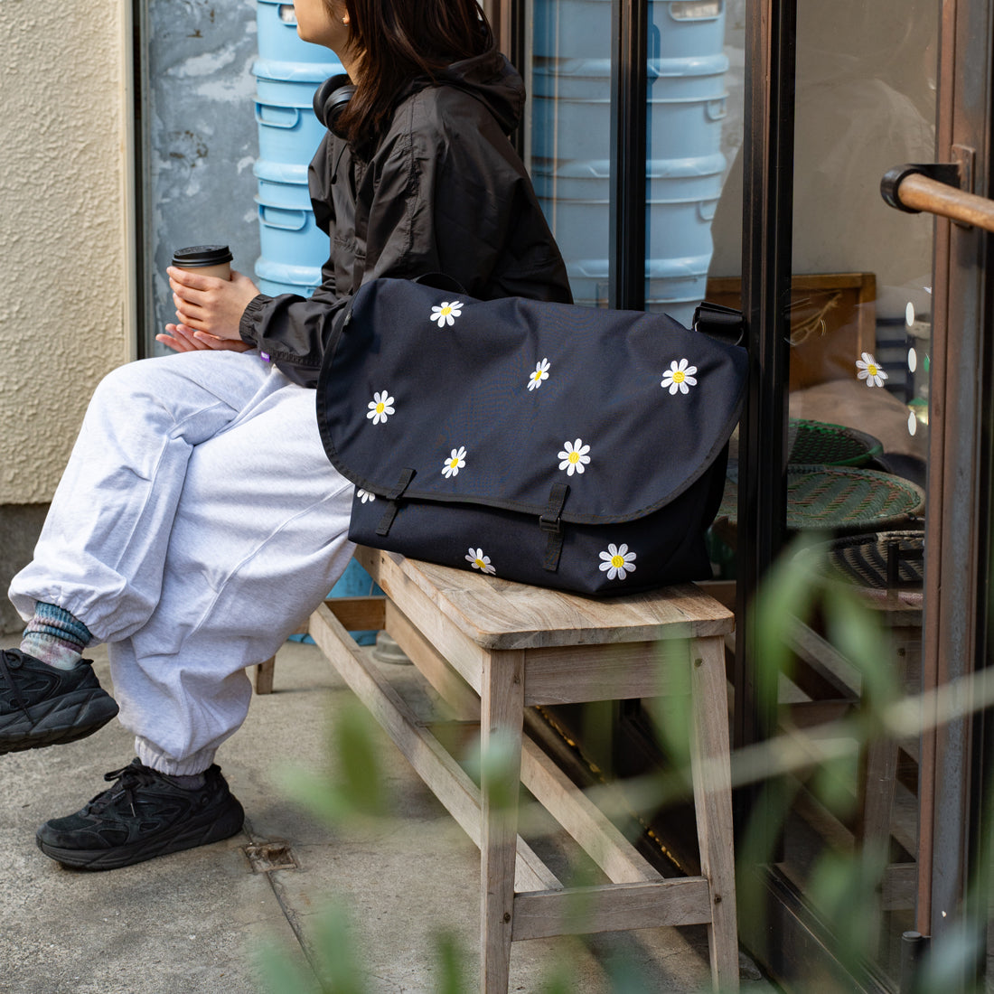 BLUE LUG × Friday THE MESSENGER BAG - Flower embroidery