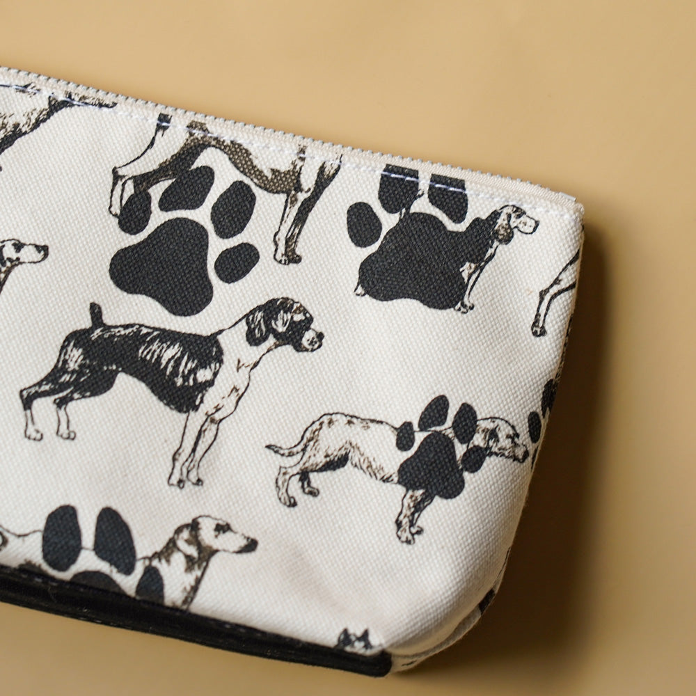 TEMBEA　TOILETRY BAG MEDIUM -FOOT PRINT