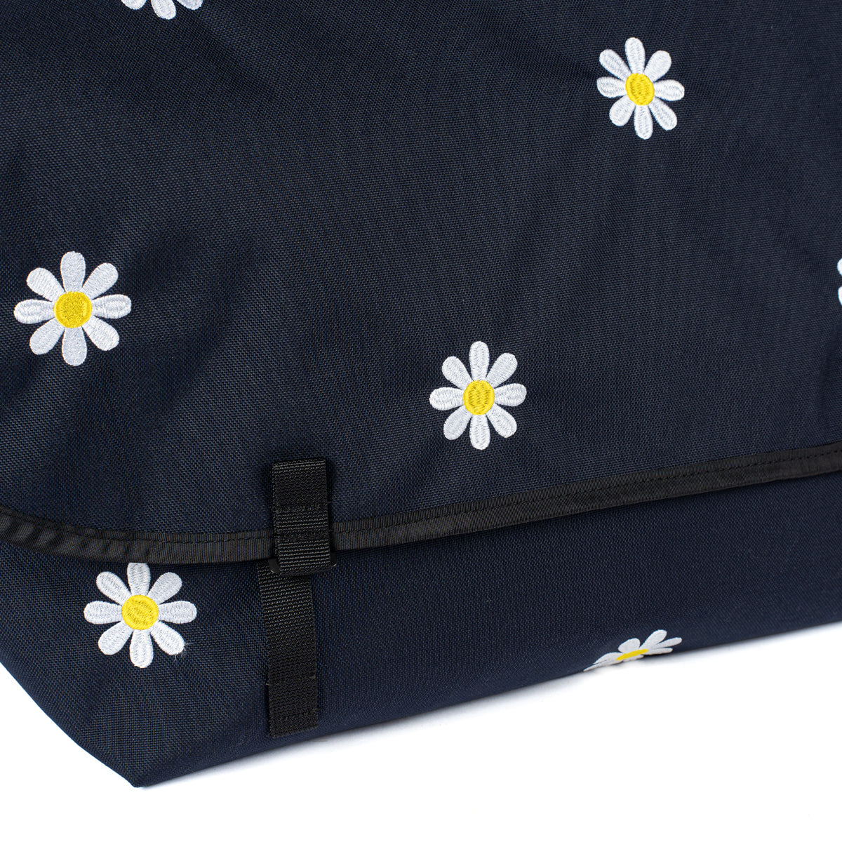 BLUE LUG × Friday  THE MESSENGER BAG - Flower embroidery