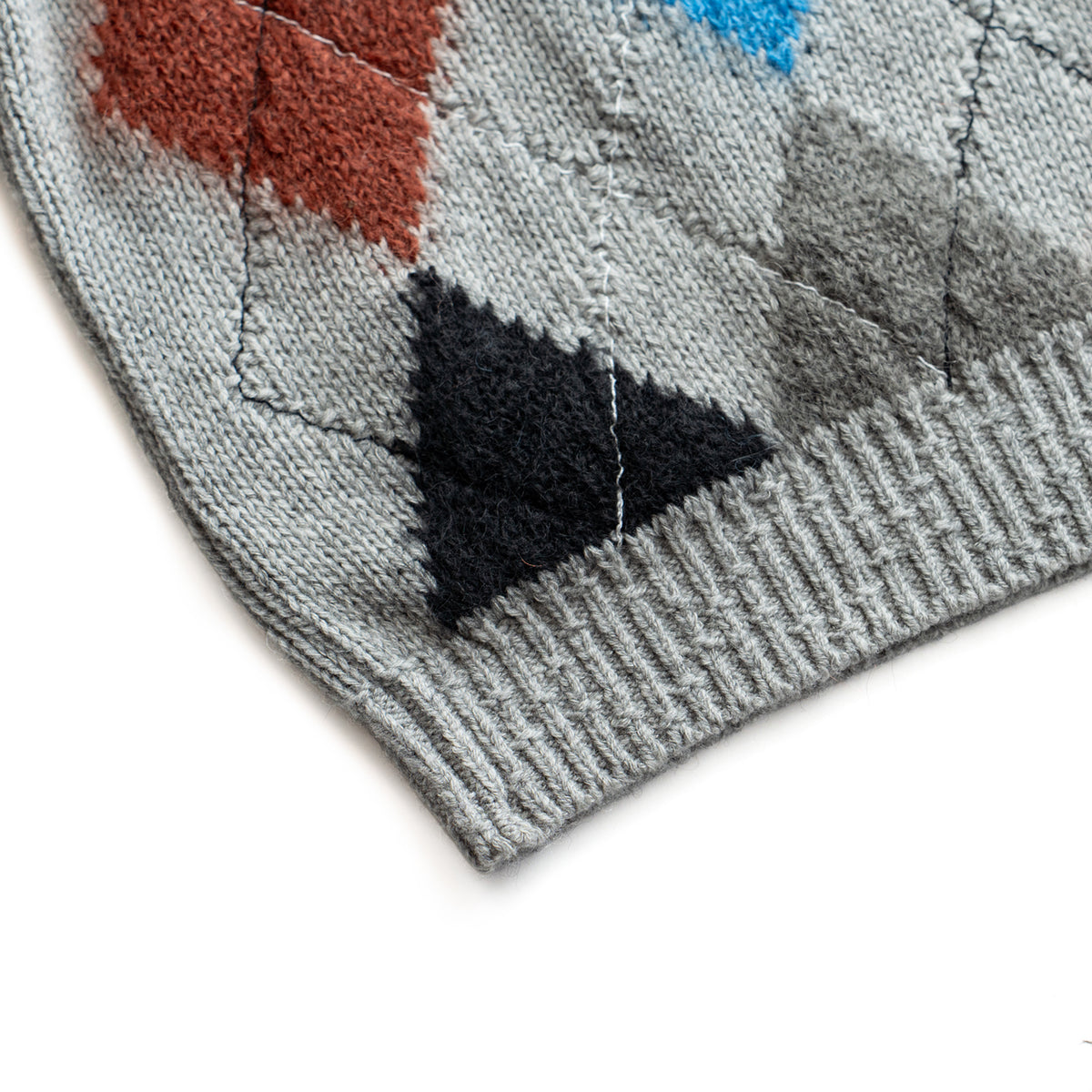 COOHEM　STITCHED ARGYLE KNIT PULLOVER