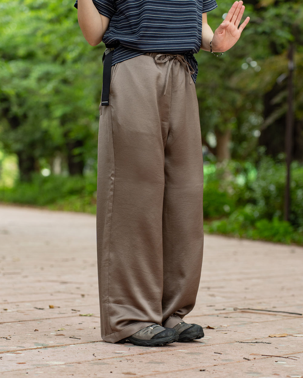 F F F   Easy pants  -Satin "Greige"