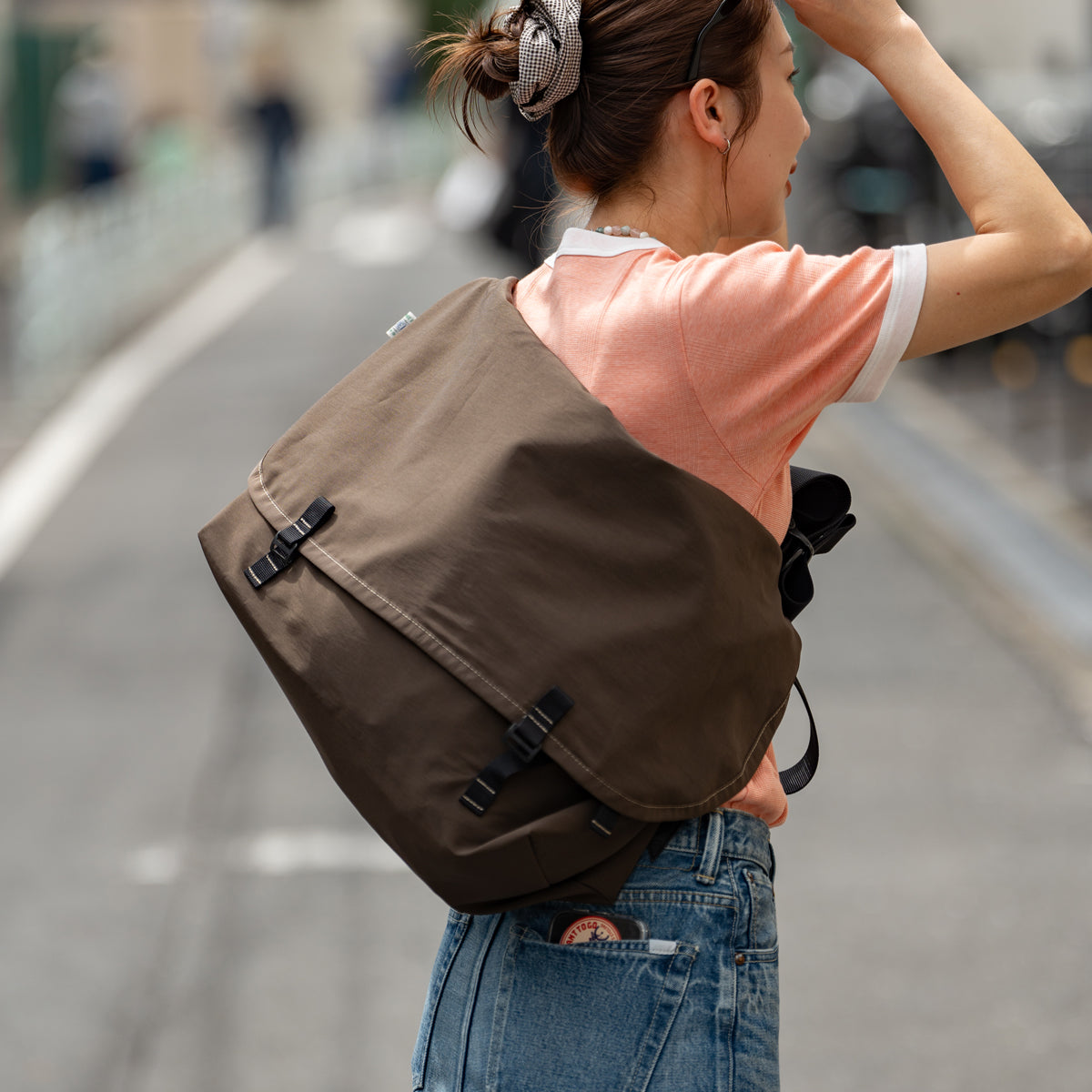 【即日発送】BLUE LUG メッセンジャーバッグ ブラウン 美品 日本製 BLUE LUG × Friday THE MESSENGER BAG 