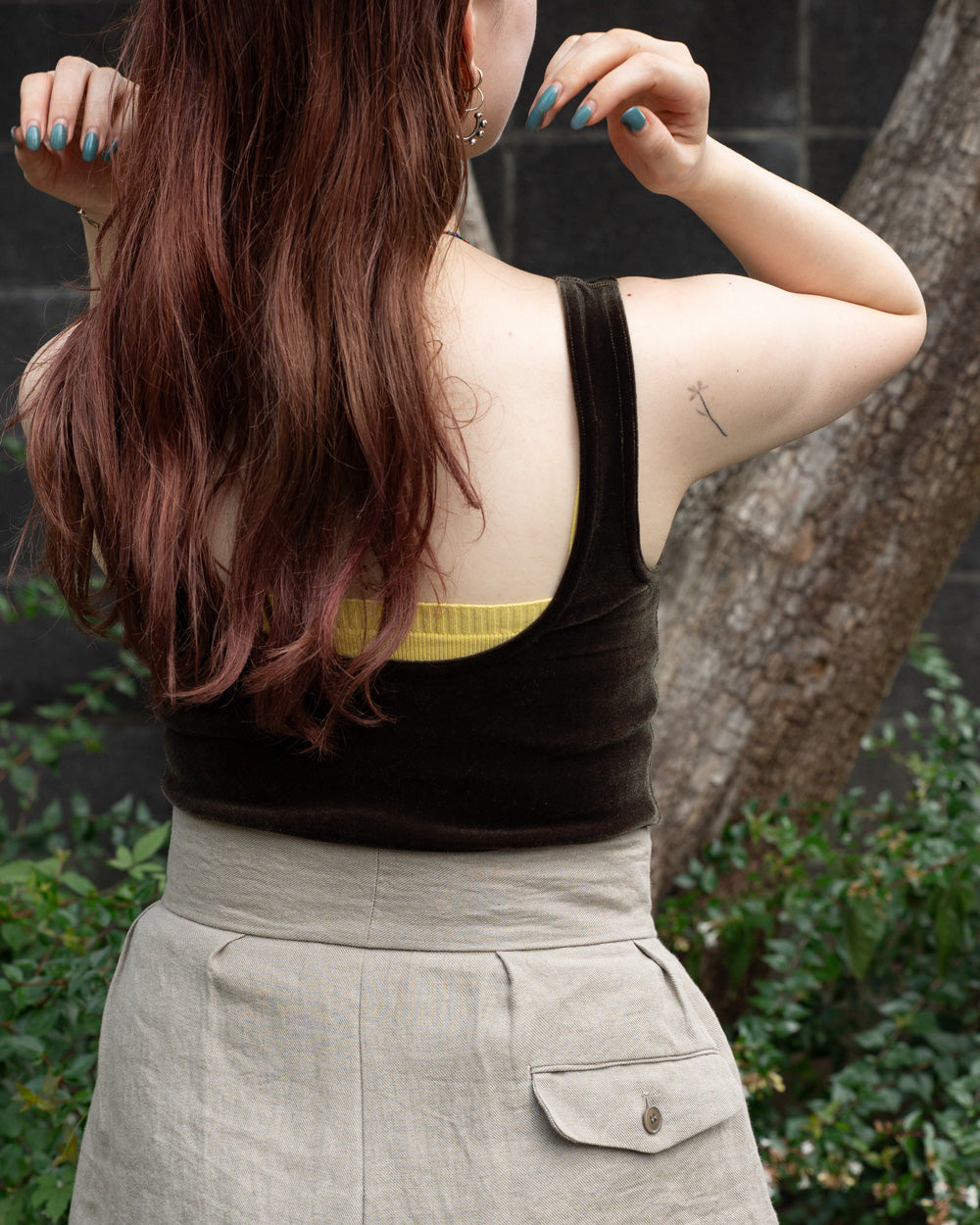 SIMONE WILD Singlet – Friday