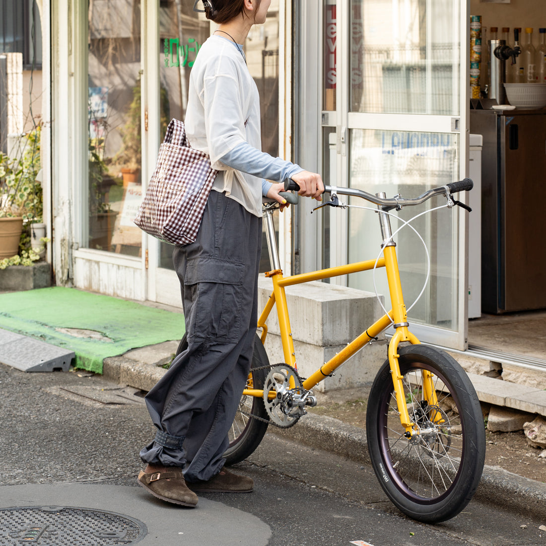 TEMBEA × Friday  SHOULDER BAG "GINGHAM BROWN"