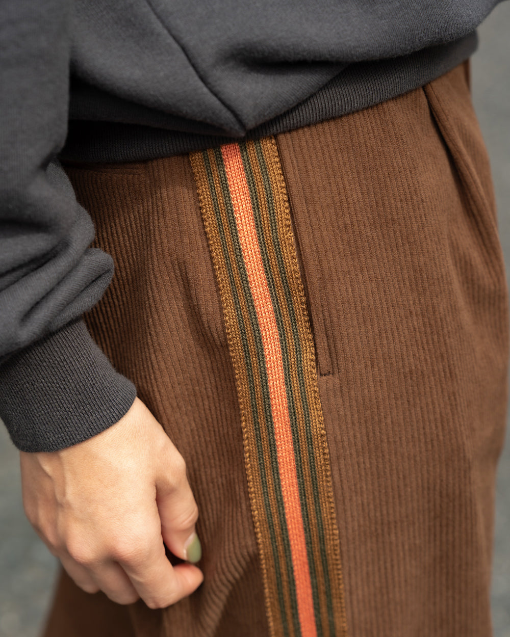 COOHEM  KNIT SIDELINE CORDUROY PANTS