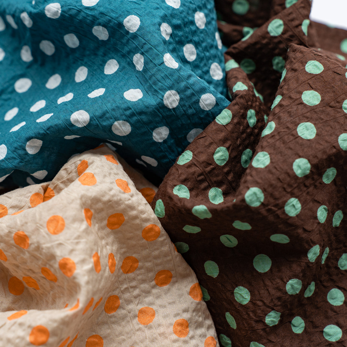 F F F   Scarf -Dot print