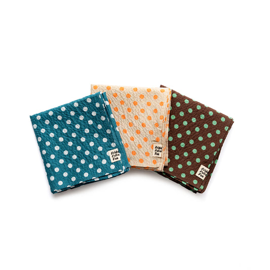 F F F   Scarf -Dot print