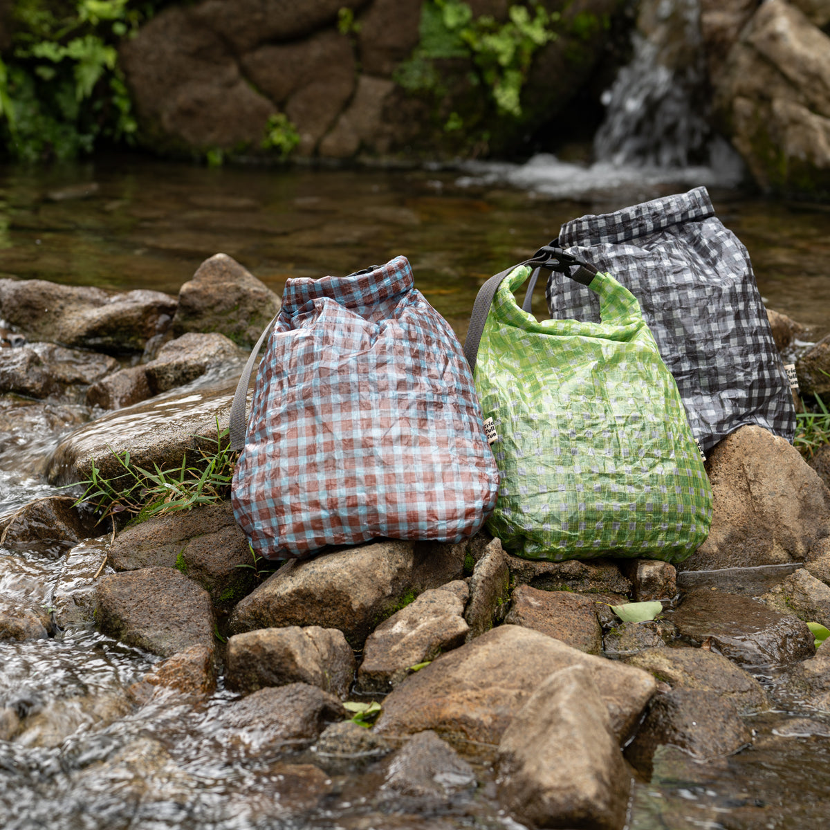 FAIRWEATHER × Friday  Dry sack -Dyneema  "Black gingham"