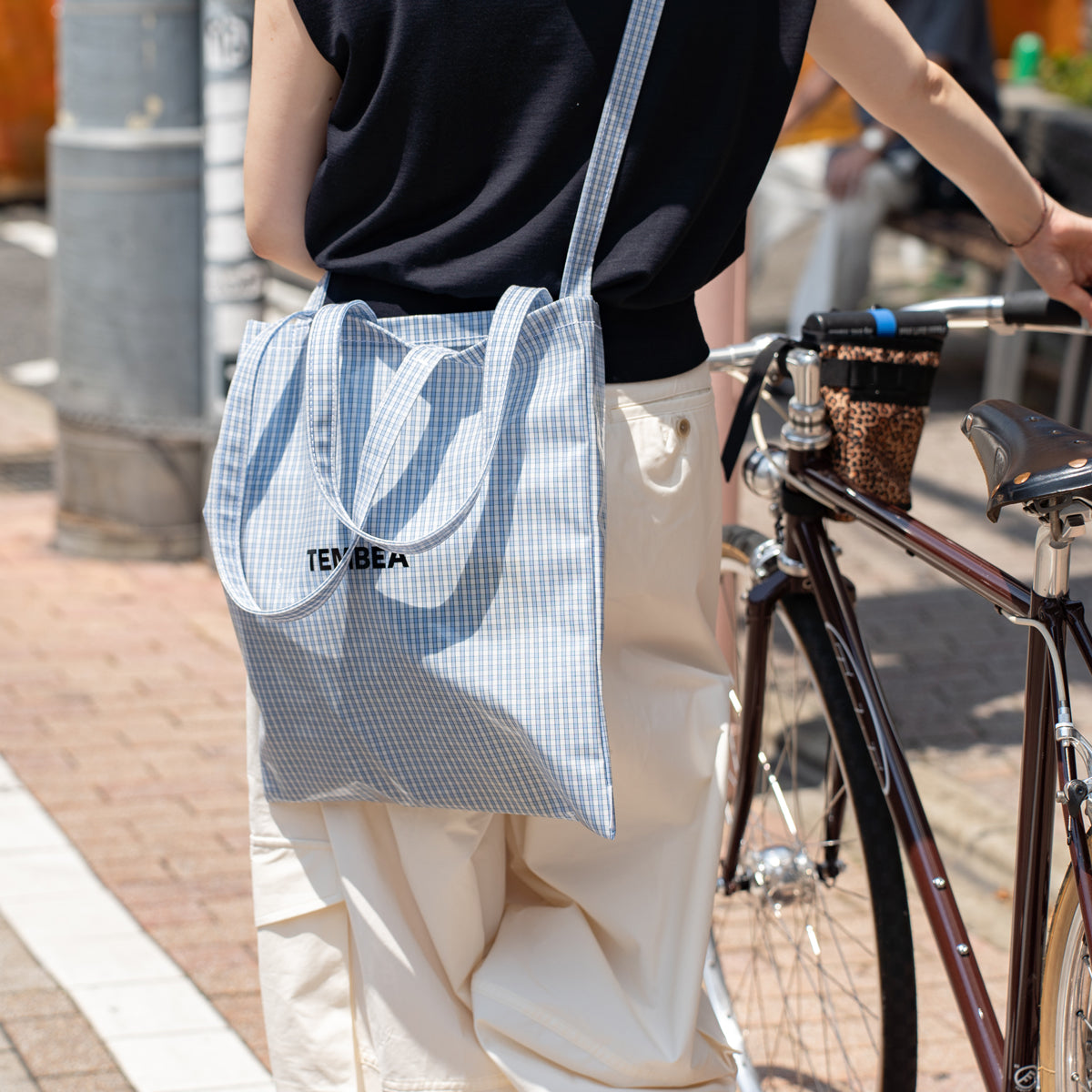 TEMBEA　3HANDLE TOTE CLEAR -CHECK LT BLUE