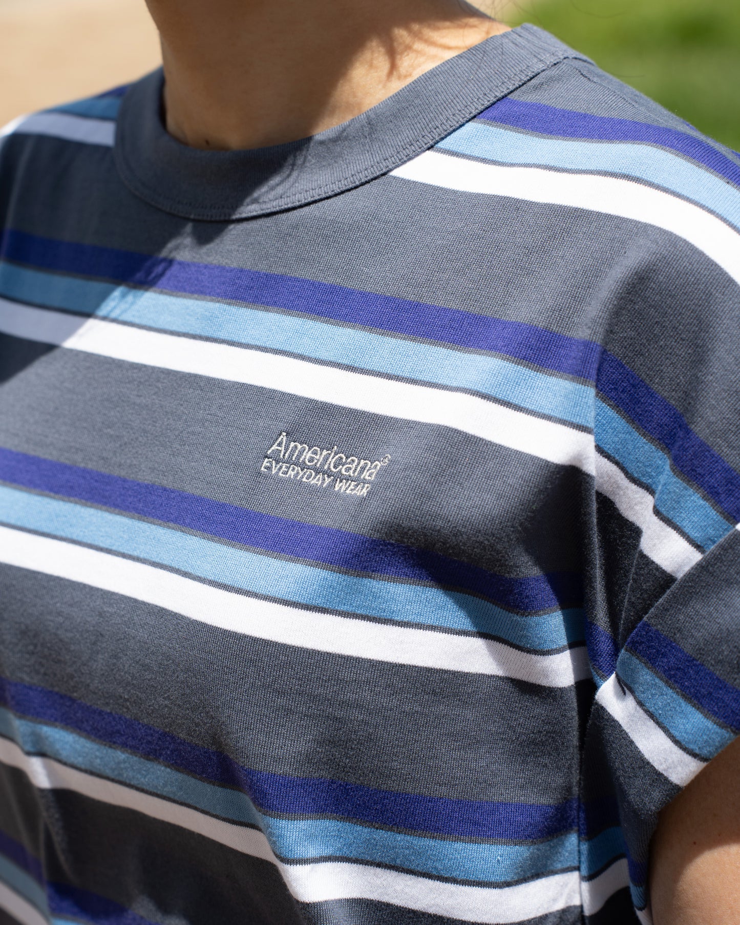 Americana Multi border roll up Tee