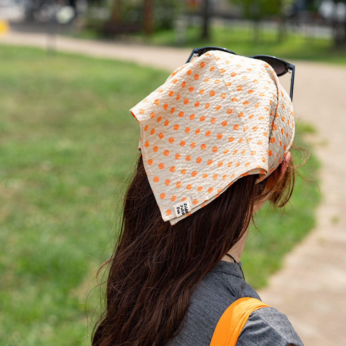F F F   Scarf -Dot print