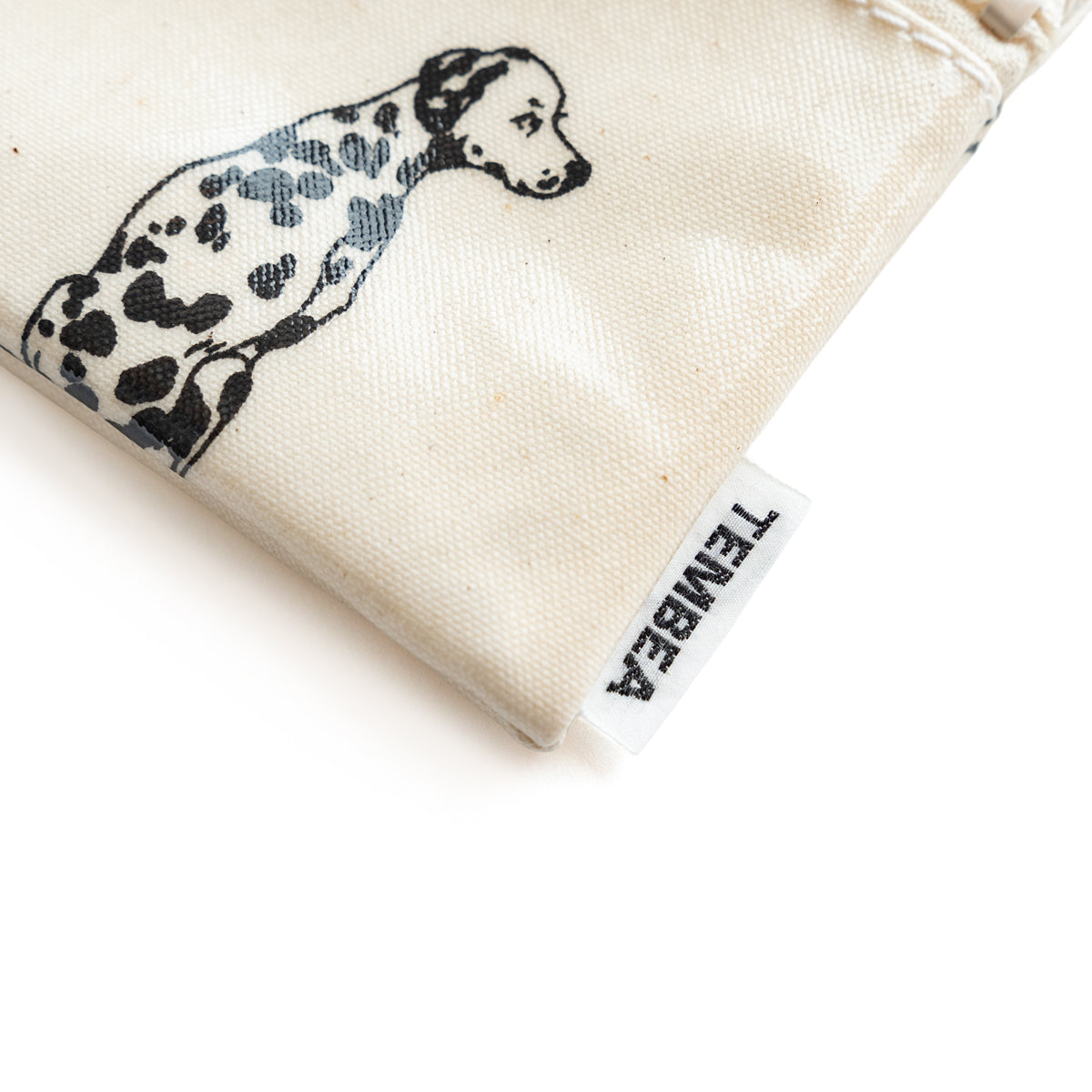TEMBEA　FLAT POUCH SMALL -DOG PRINT