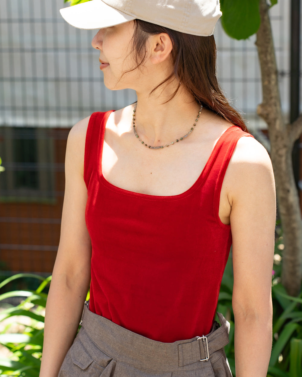 SIMONE WILD  Singlet