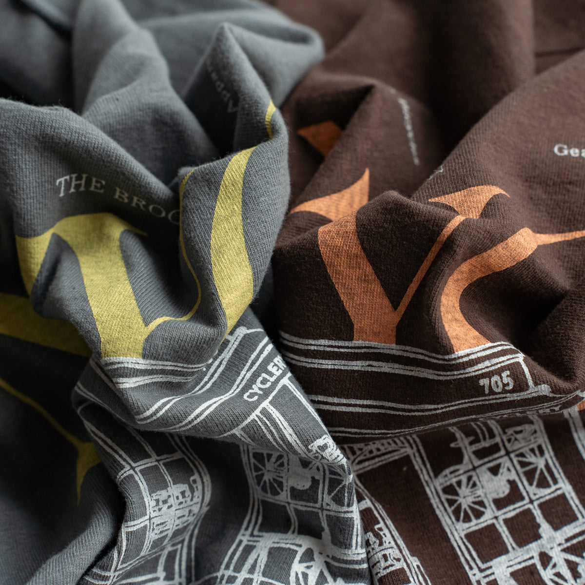 Americana × Friday  "AMERICANA CYCLERY" -Brown