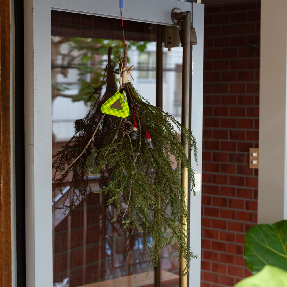 BLUE LUG × Friday  Triangle reflector -Gingham check