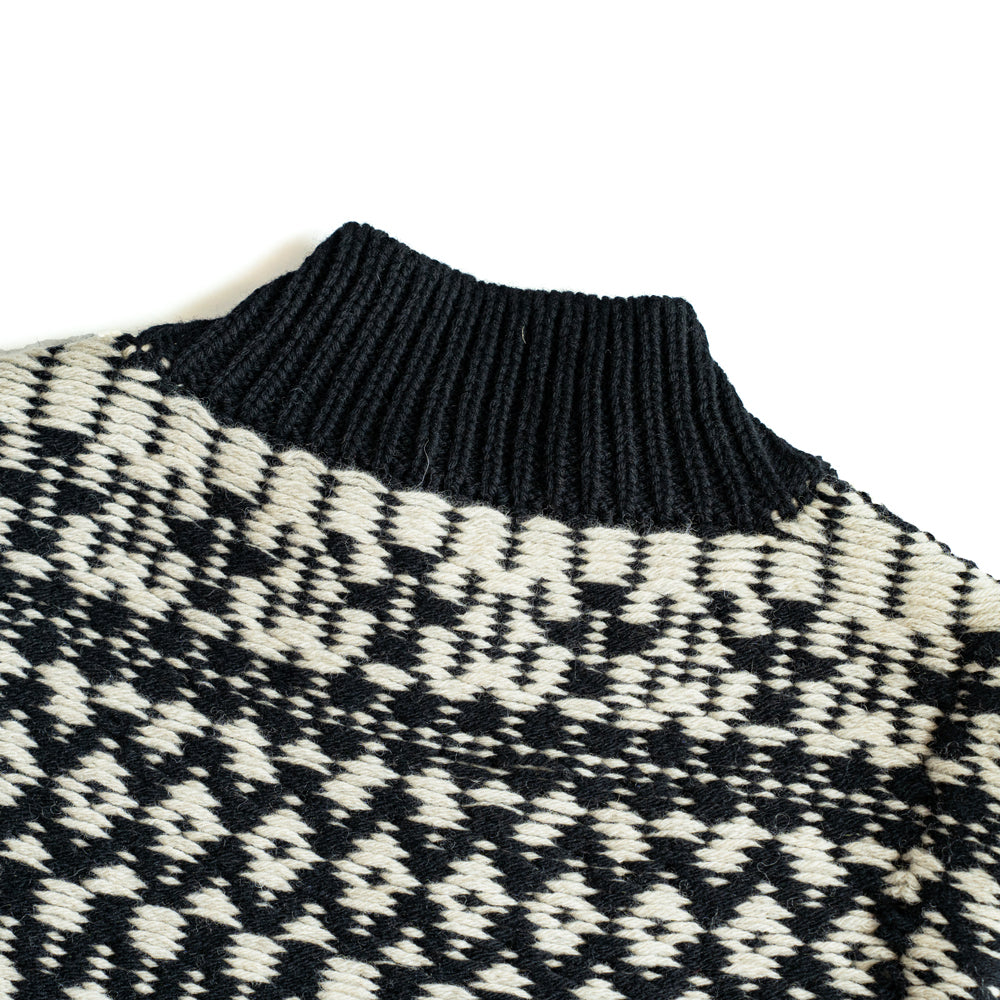 WONDER FULL LIFE × TAKt    Hand knit vest #11