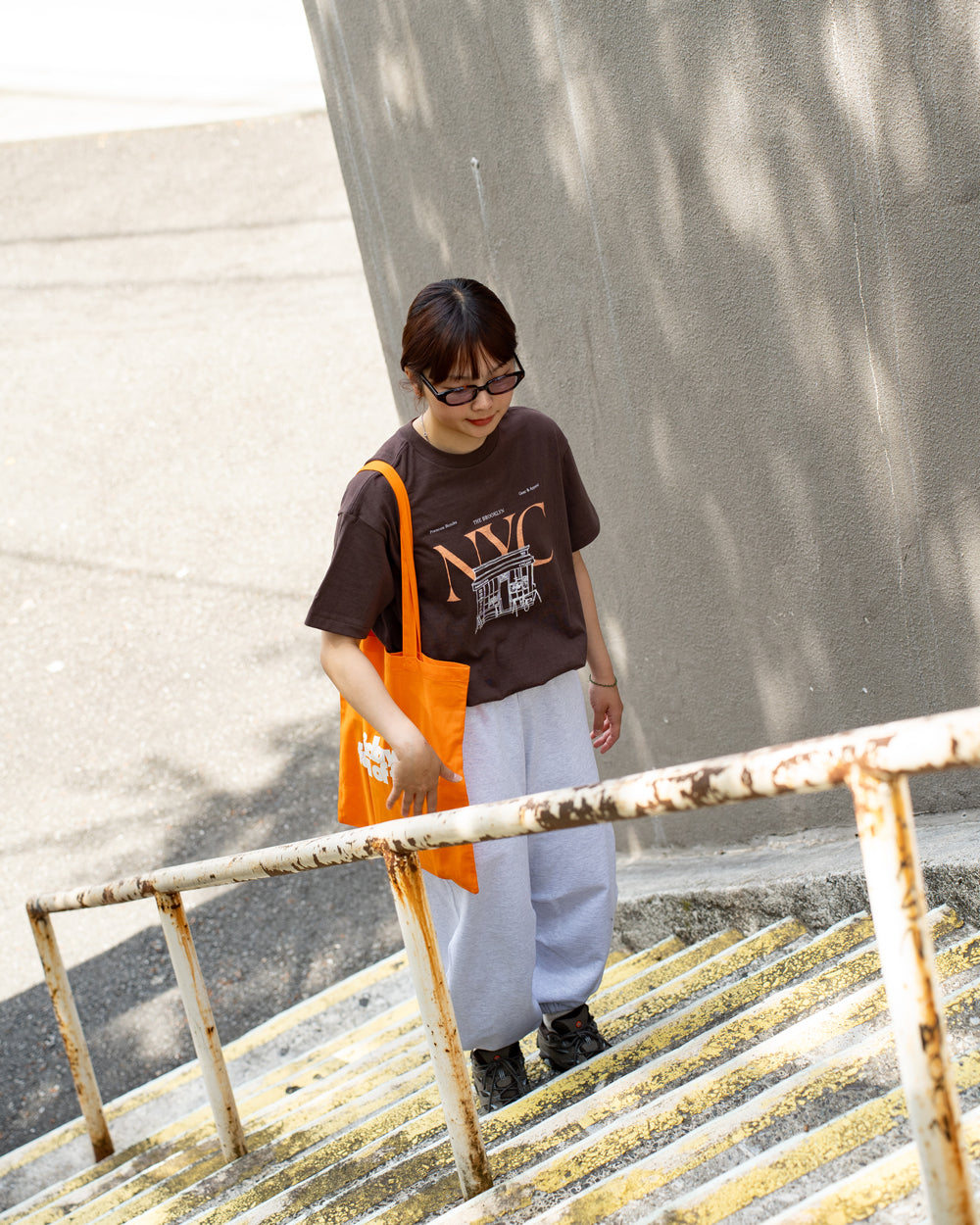 Americana × Friday  "AMERICANA CYCLERY" -Brown