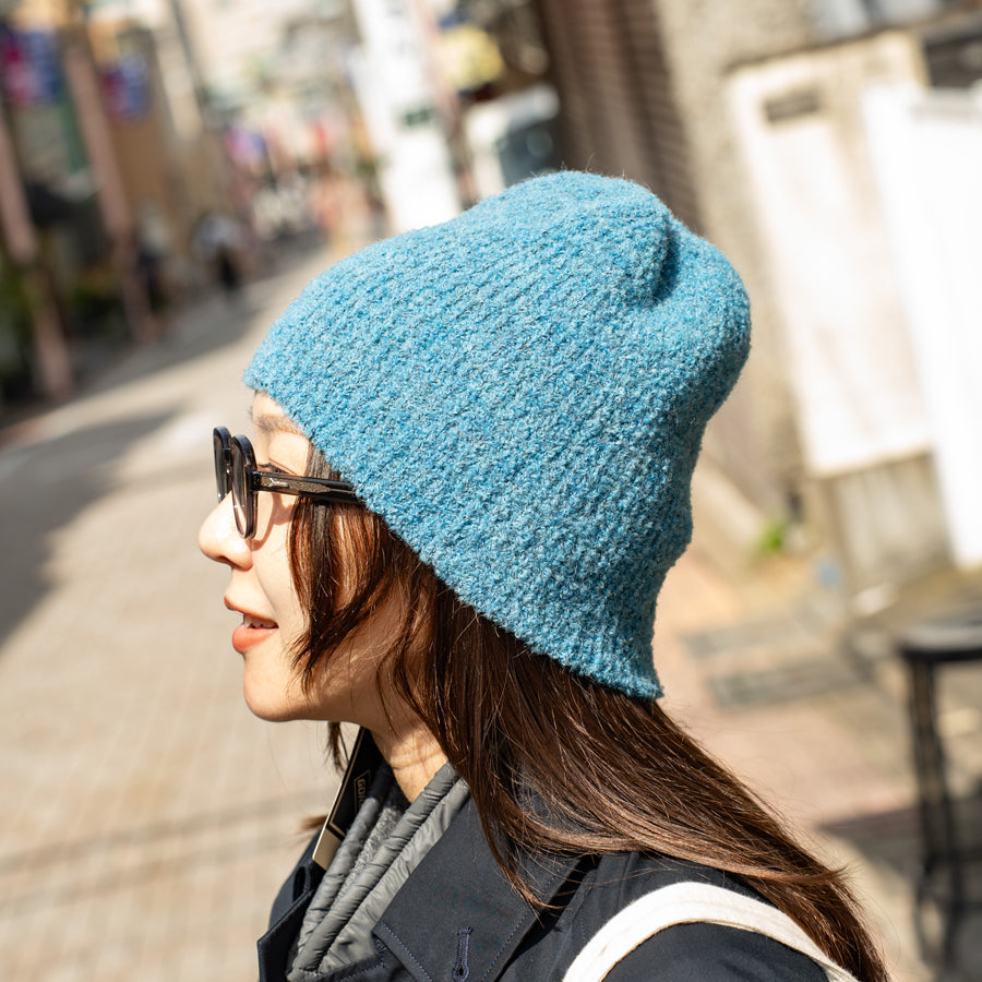 CLIPPER CASUALS  Boucle knit cap