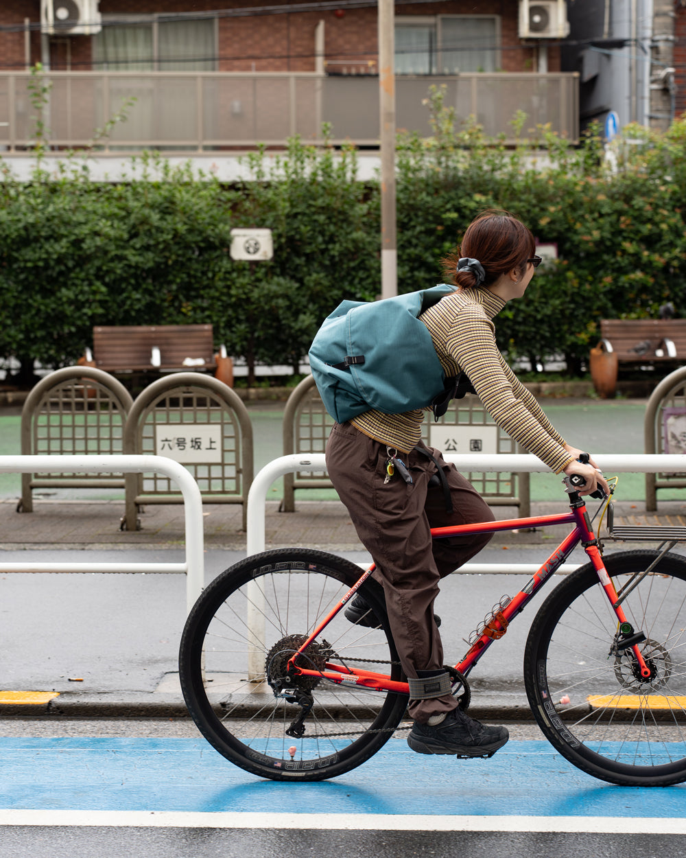 BLUE LUG × Friday  THE MESSENGER BAG "LIGHT" -BLUE