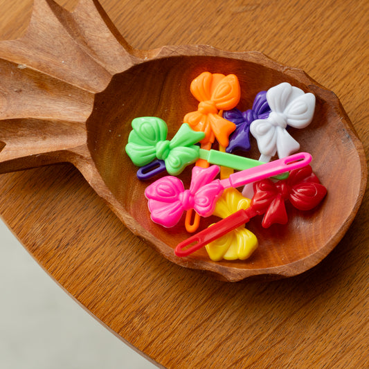 1990s Plastic Ribbon Hair Pin