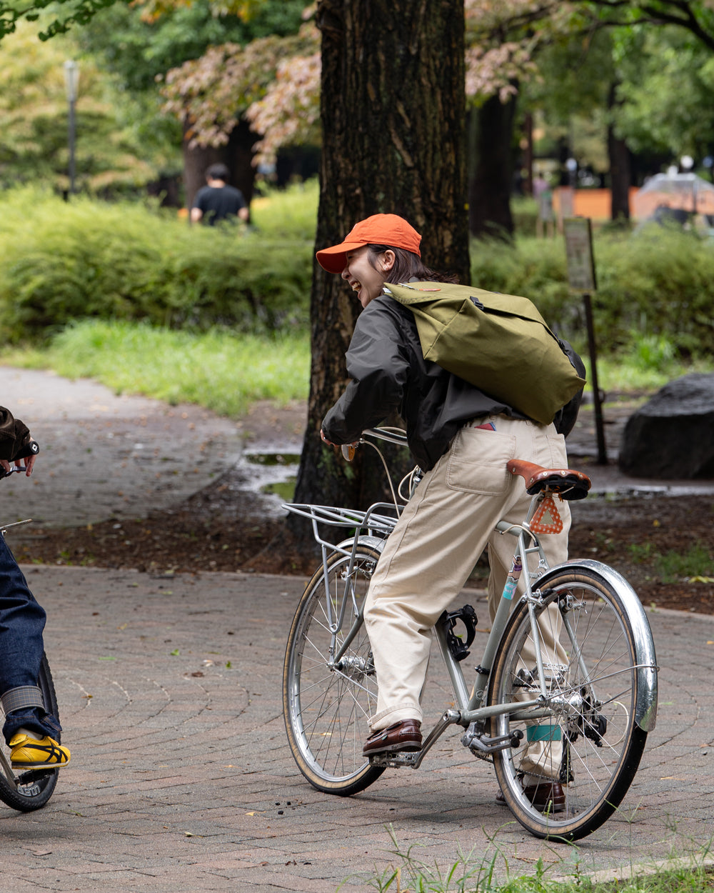 BLUE LUG × Friday  THE MESSENGER BAG "LIGHT" -GREEN