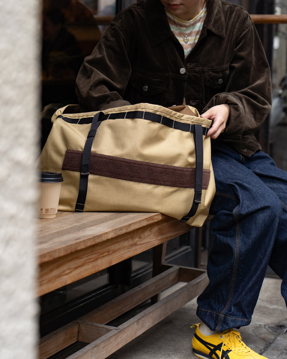 BLUE LUG × Friday  THE MESSENGER BAG "LIGHT" -BEIGE