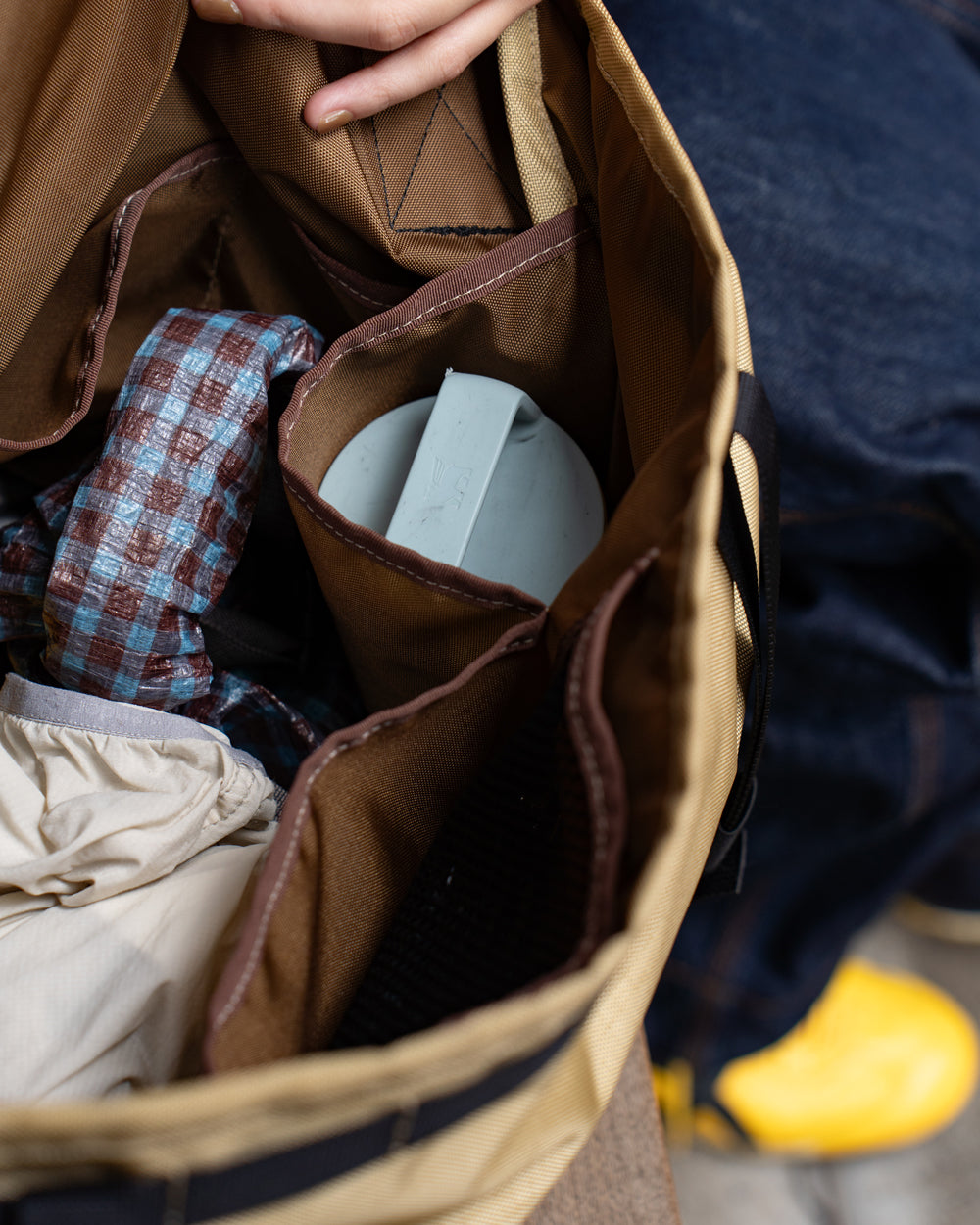 BLUE LUG × Friday  THE MESSENGER BAG "LIGHT" -BEIGE