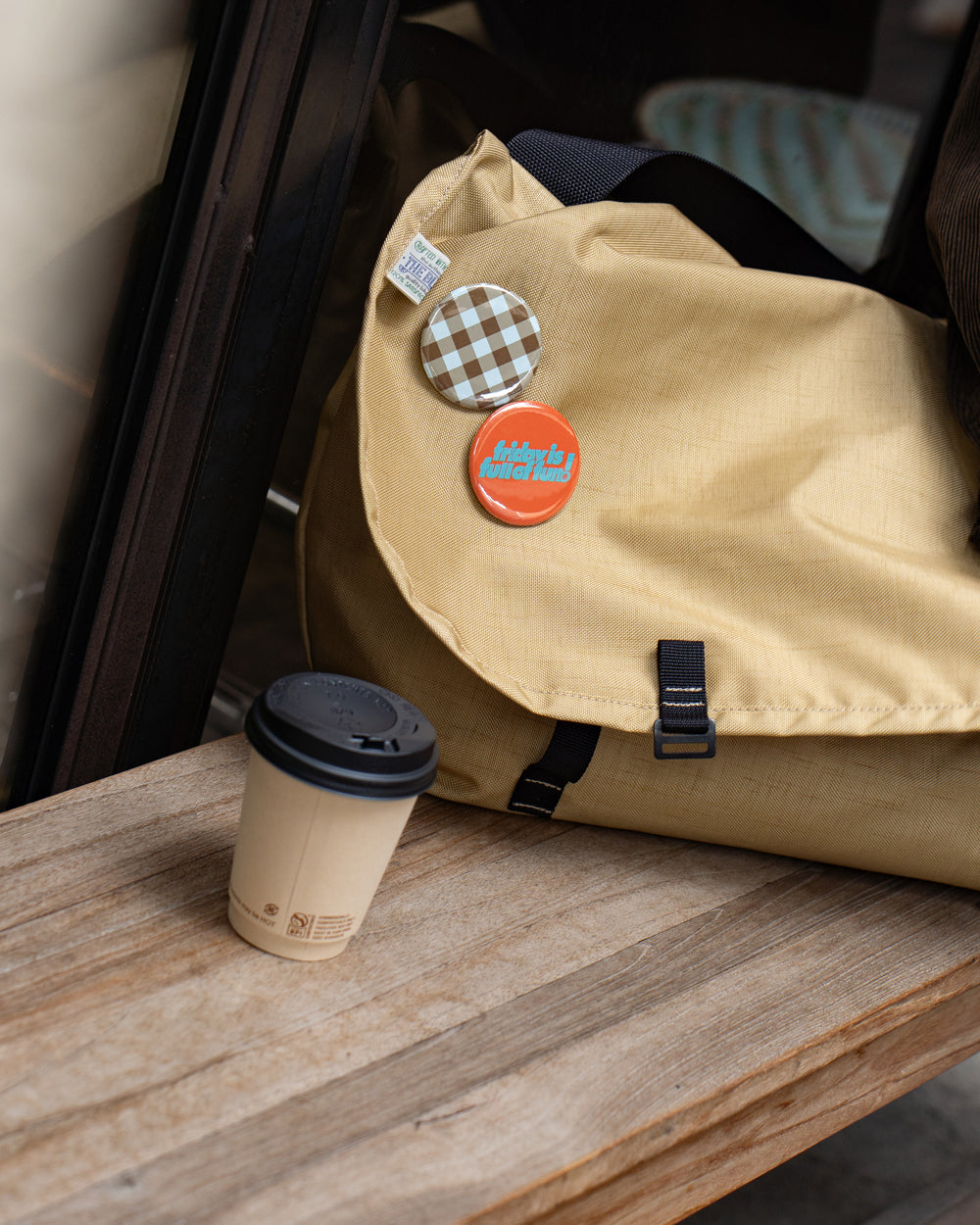 BLUE LUG × Friday  THE MESSENGER BAG "LIGHT" -BEIGE