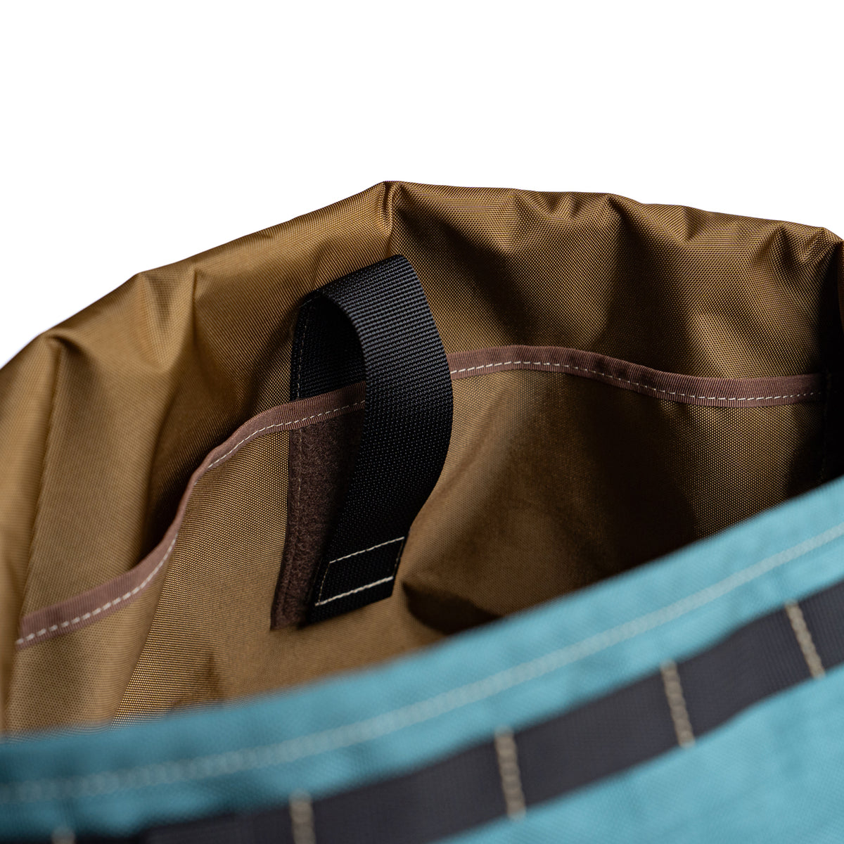 BLUE LUG × Friday  THE MESSENGER BAG "LIGHT" -BLUE
