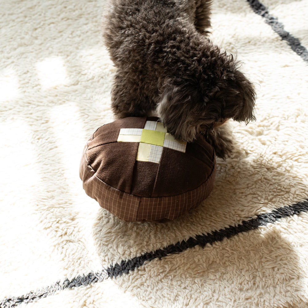 F F F   Cushion 30  "GINGHAM"