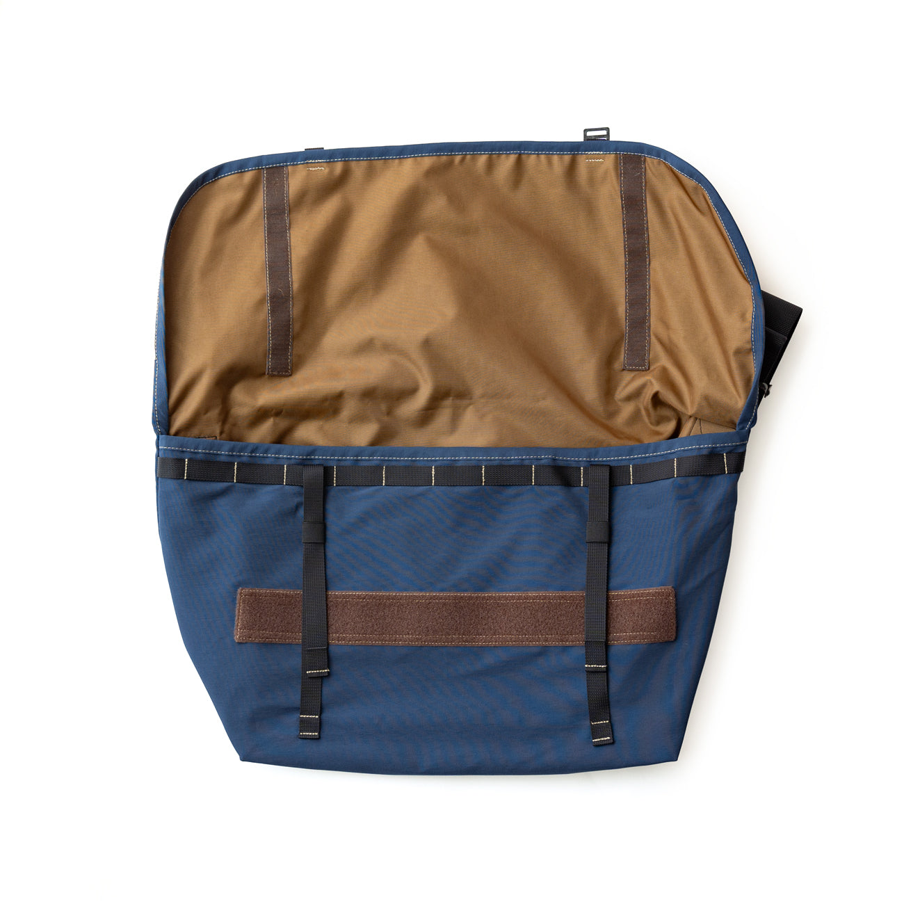 BLUE LUG × Friday  THE MESSENGER BAG "LIGHT" -NAVY