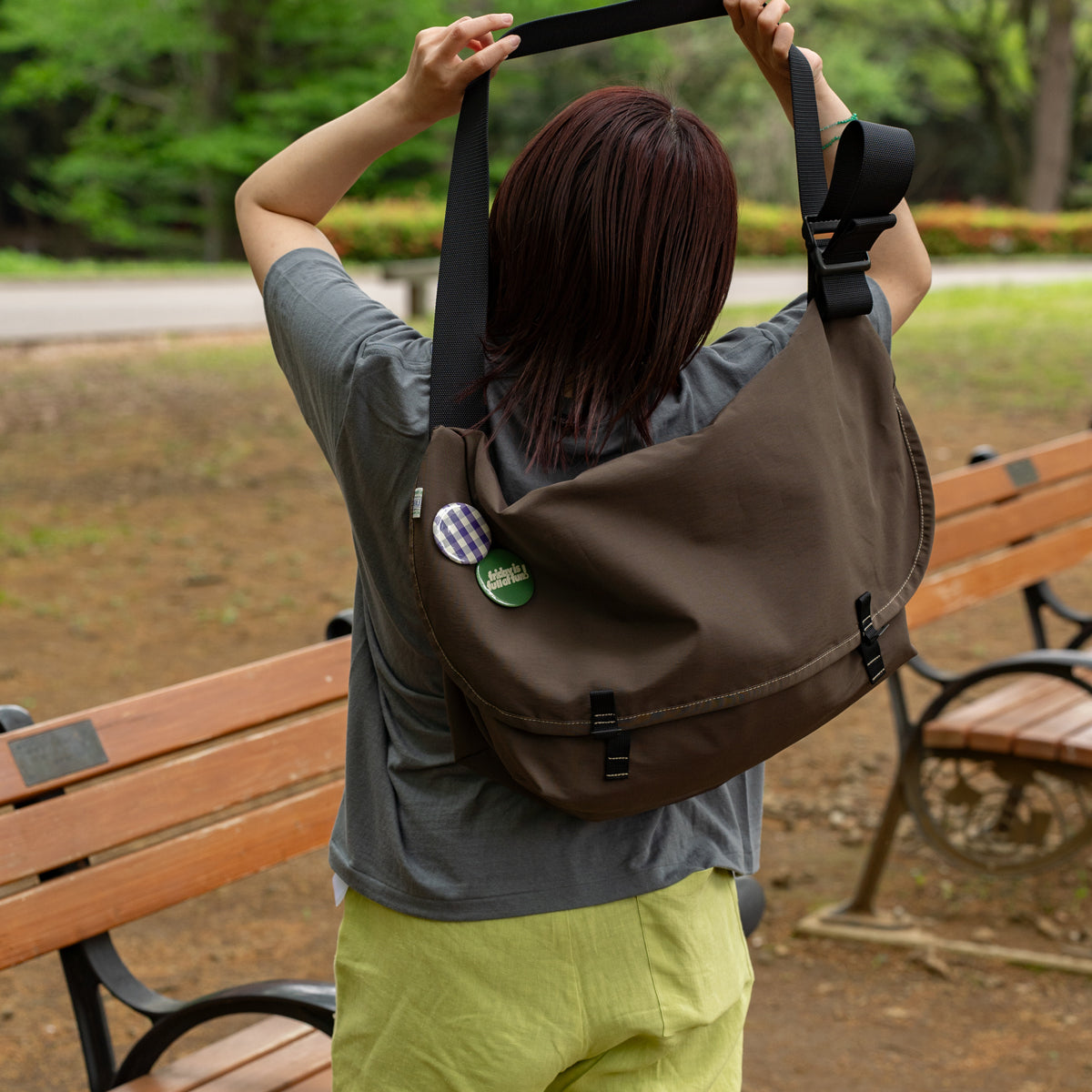 BLUE LUG × Friday  THE MESSENGER BAG "LIGHT" -BROWN