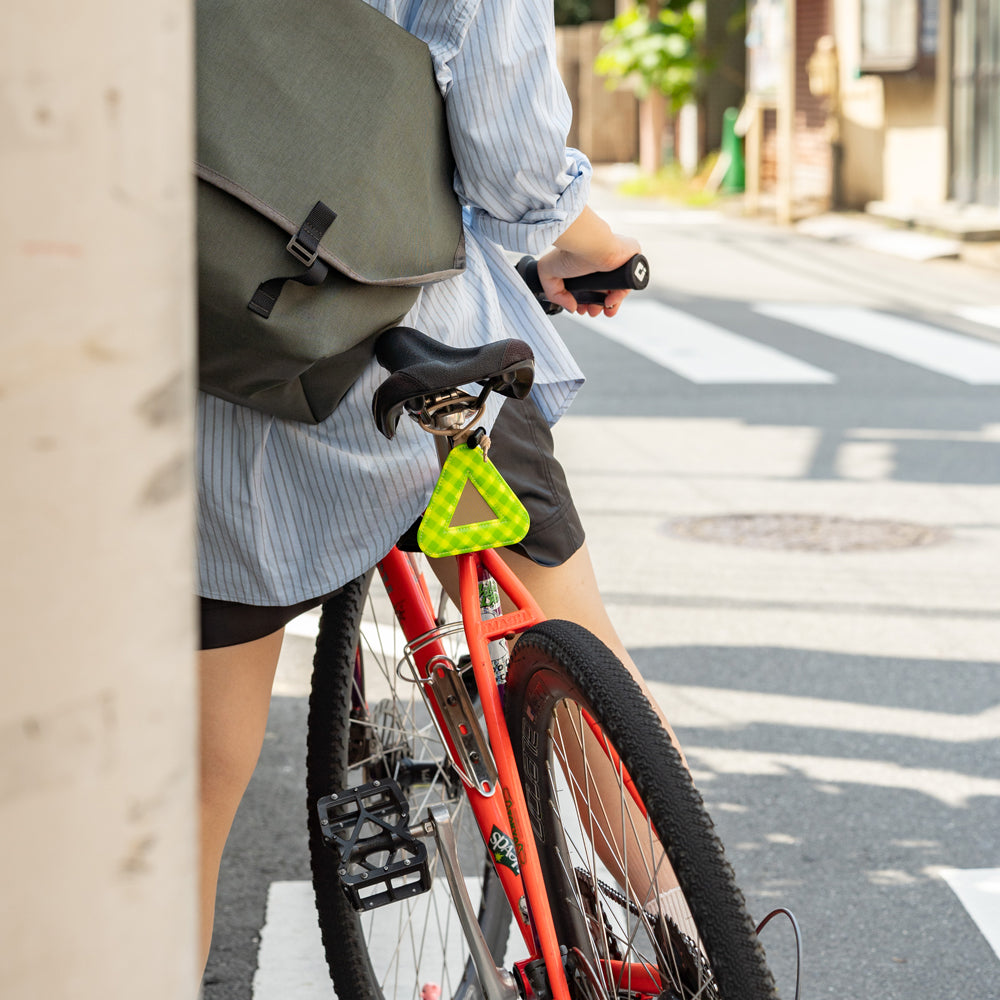 BLUE LUG × Friday  Triangle reflector -Gingham check