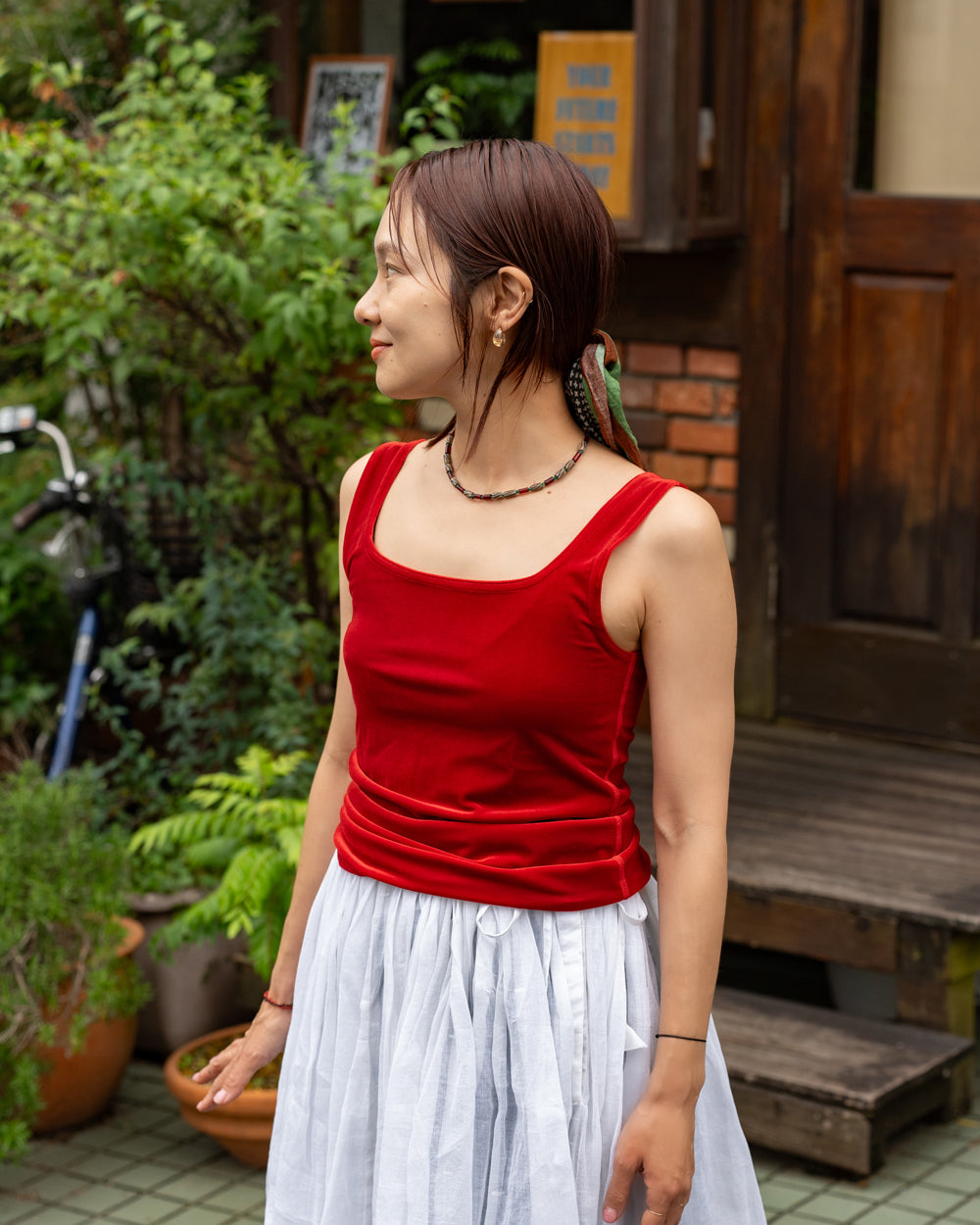 SIMONE WILD  Singlet