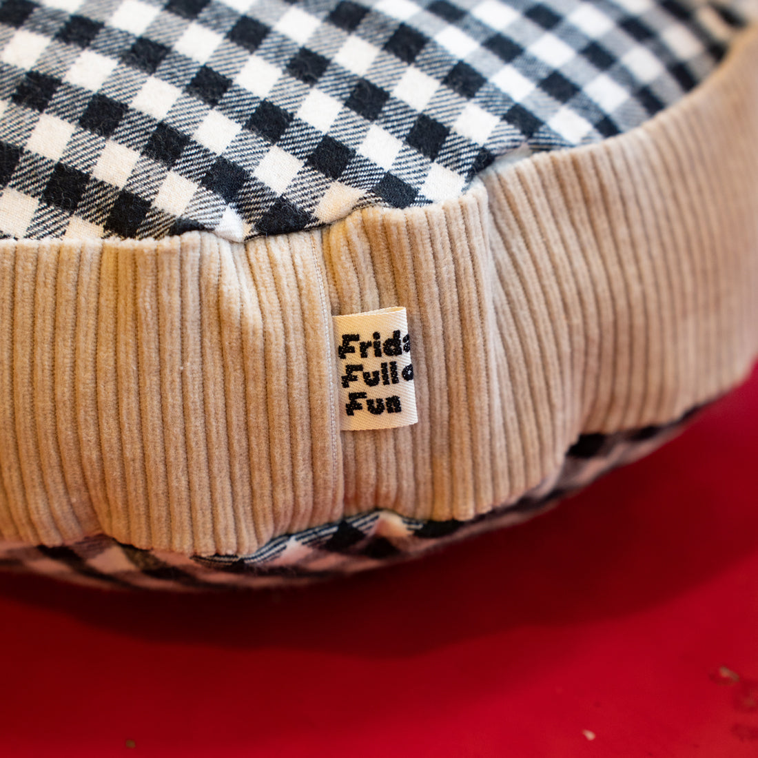 F F F   Cushion 30  "GINGHAM"